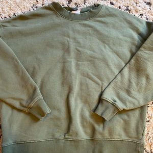 ‼️ SOLD ‼️ ZARA sage green crewneck